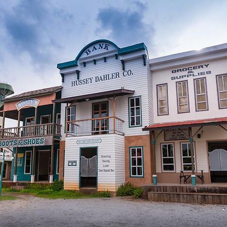 Panther Creek Resort Ban Bung Toei Buitenkant foto